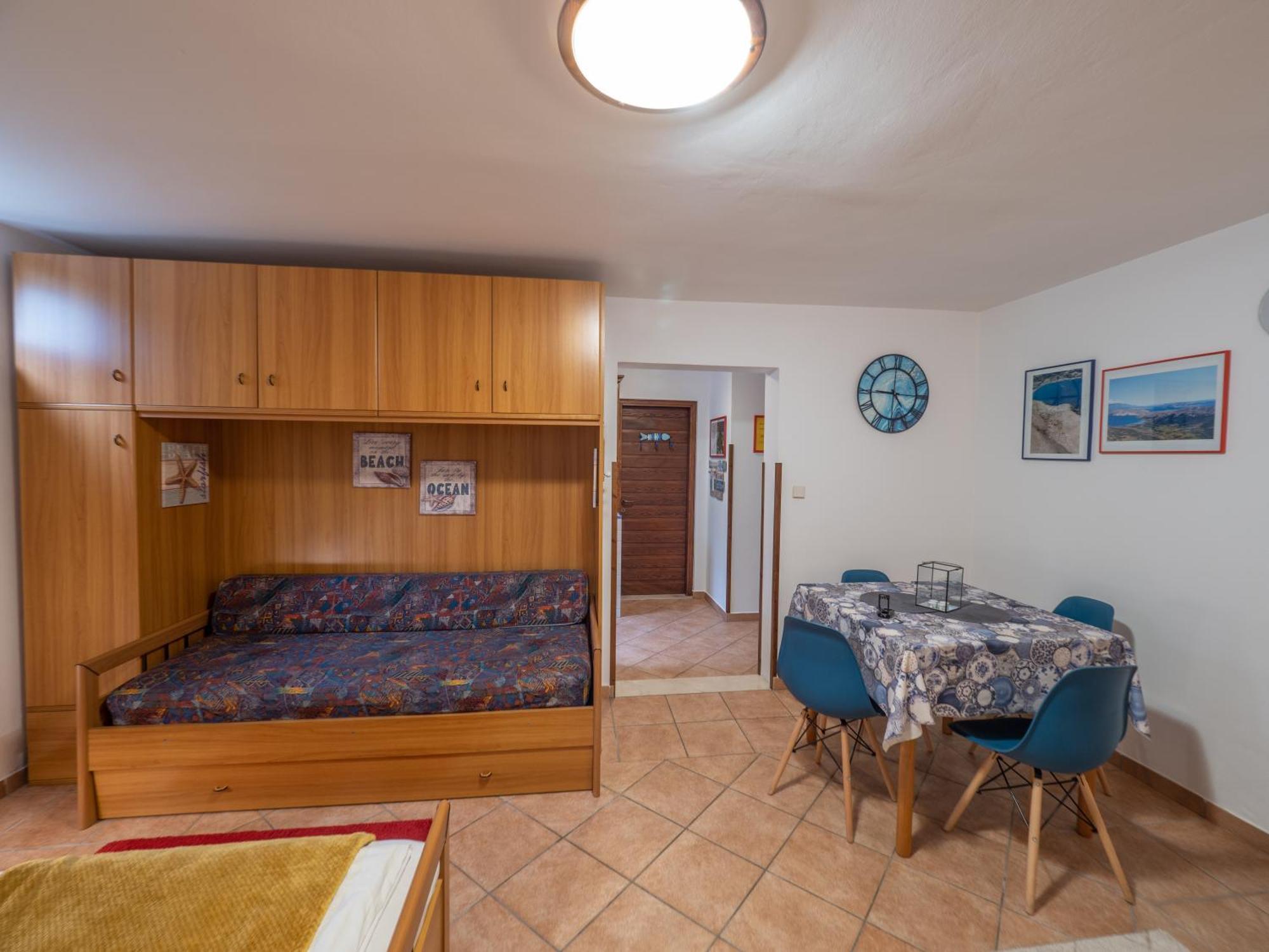 Apartments Zlatko & Mira Dorcic Baska  Bilik gambar
