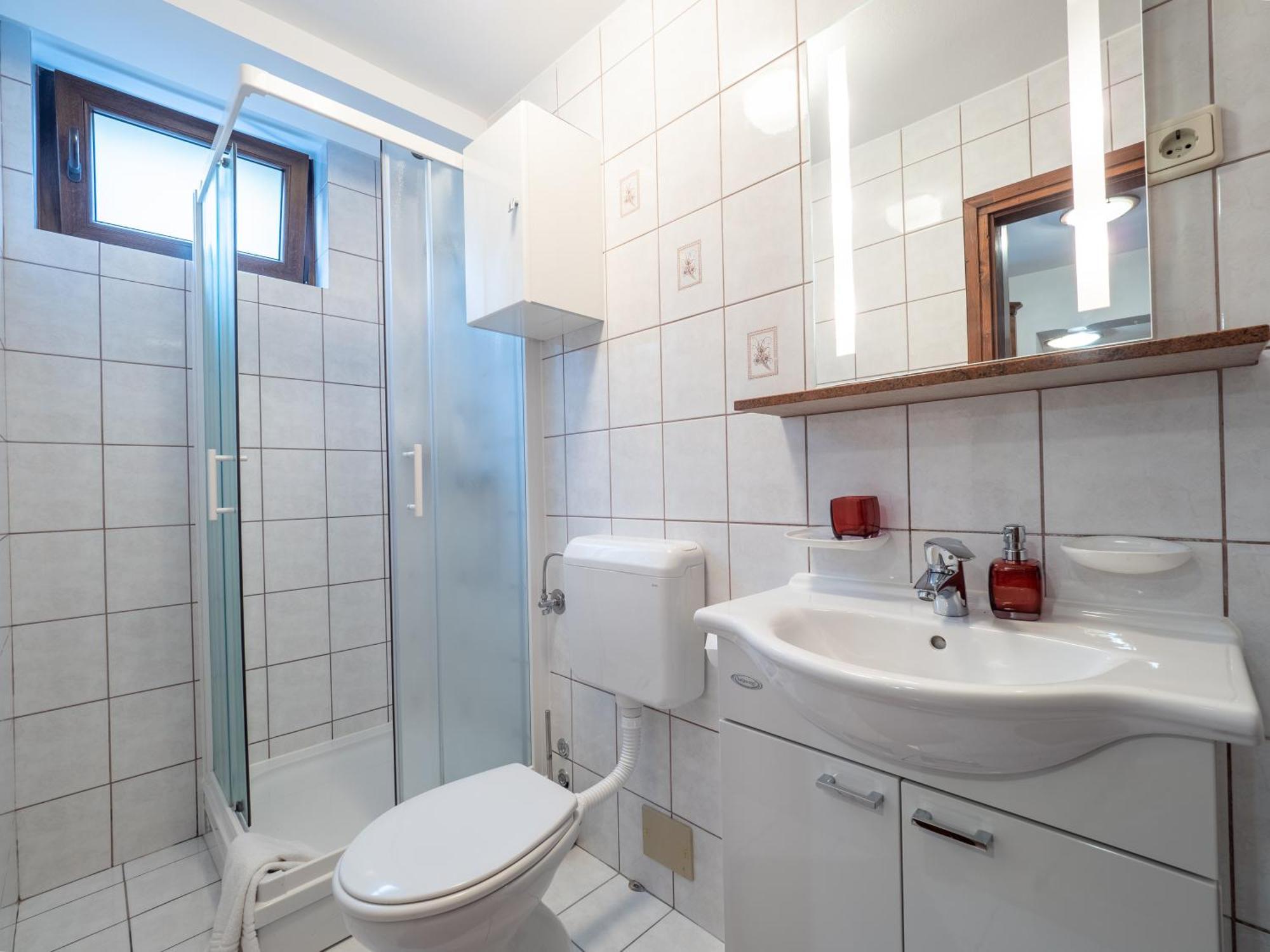 Apartments Zlatko & Mira Dorcic Baska  Bilik gambar