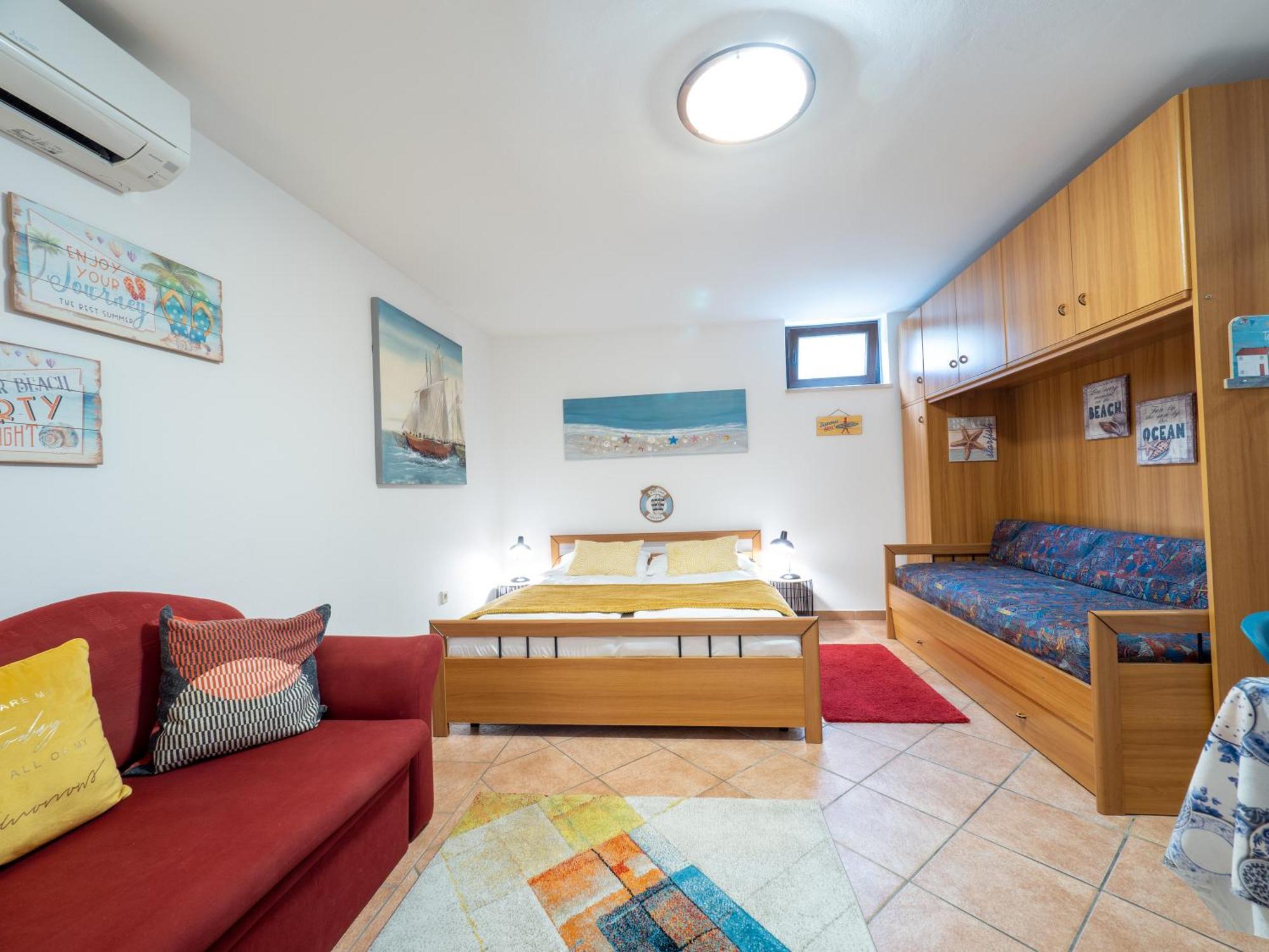Apartments Zlatko & Mira Dorcic Baska  Bilik gambar