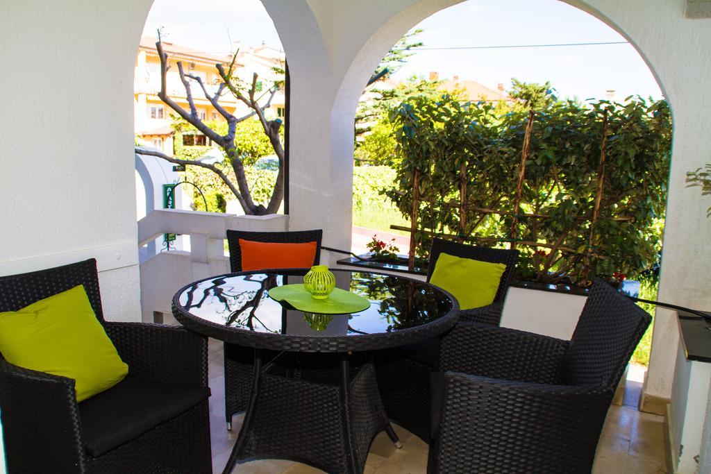 Apartments Zlatko & Mira Dorcic Baska  Luaran gambar